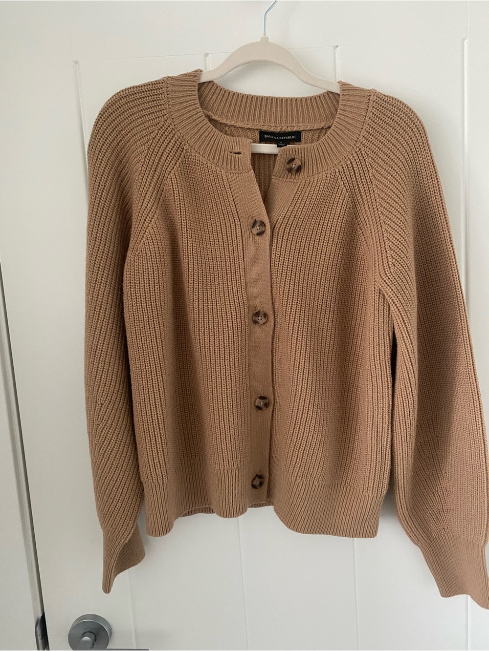 Banana Republic Knit Cardigan in Brown /Tan colour Size large  Like New